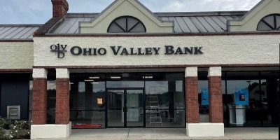 picture of the front of a bank office